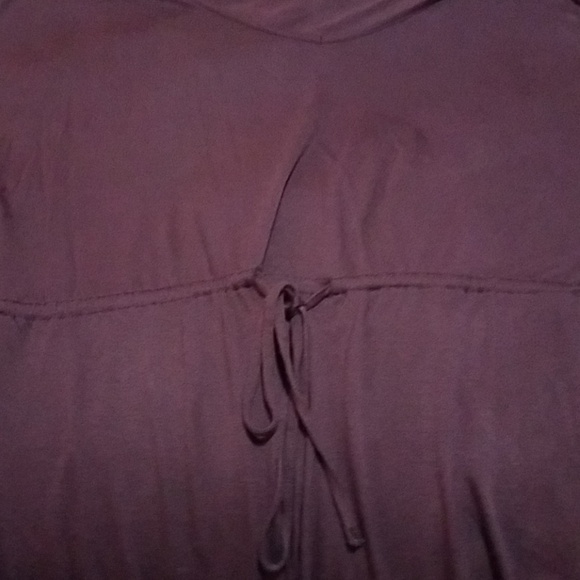 OLD Navy Top - Picture 5 of 5